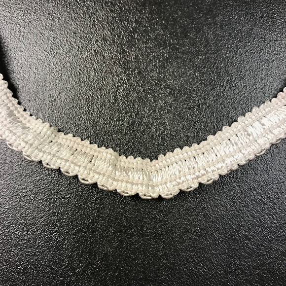 Embroidered Pattern Adjustable Choker Necklace - Picture 6 of 6